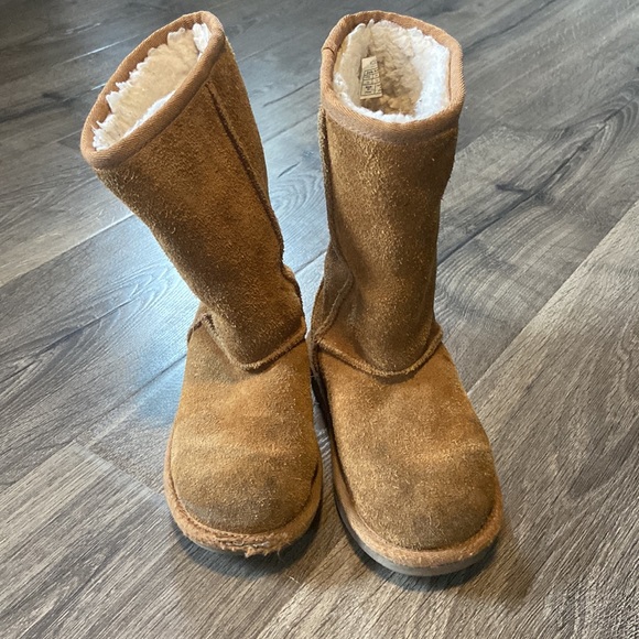 Kookaburra Ugg boots - Picture 2 of 4
